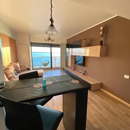 Panoramic Lake Mamaia
